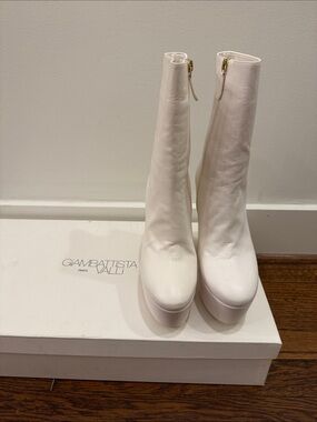 Giambattista Valli White Platform Zip Ankle Boots